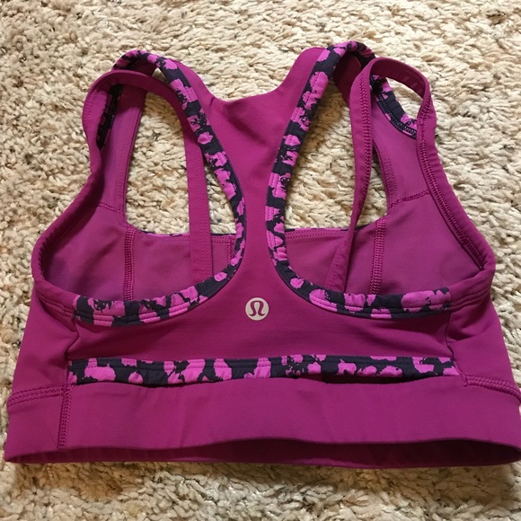 Lululemon Splendour Sports Bra Size 2 EUC - Picture 3 of 8